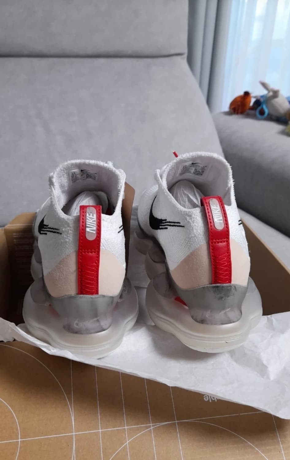 나이키 에어맥스 스콜피온 플라이니트 서밋 화이트 상품이미지3