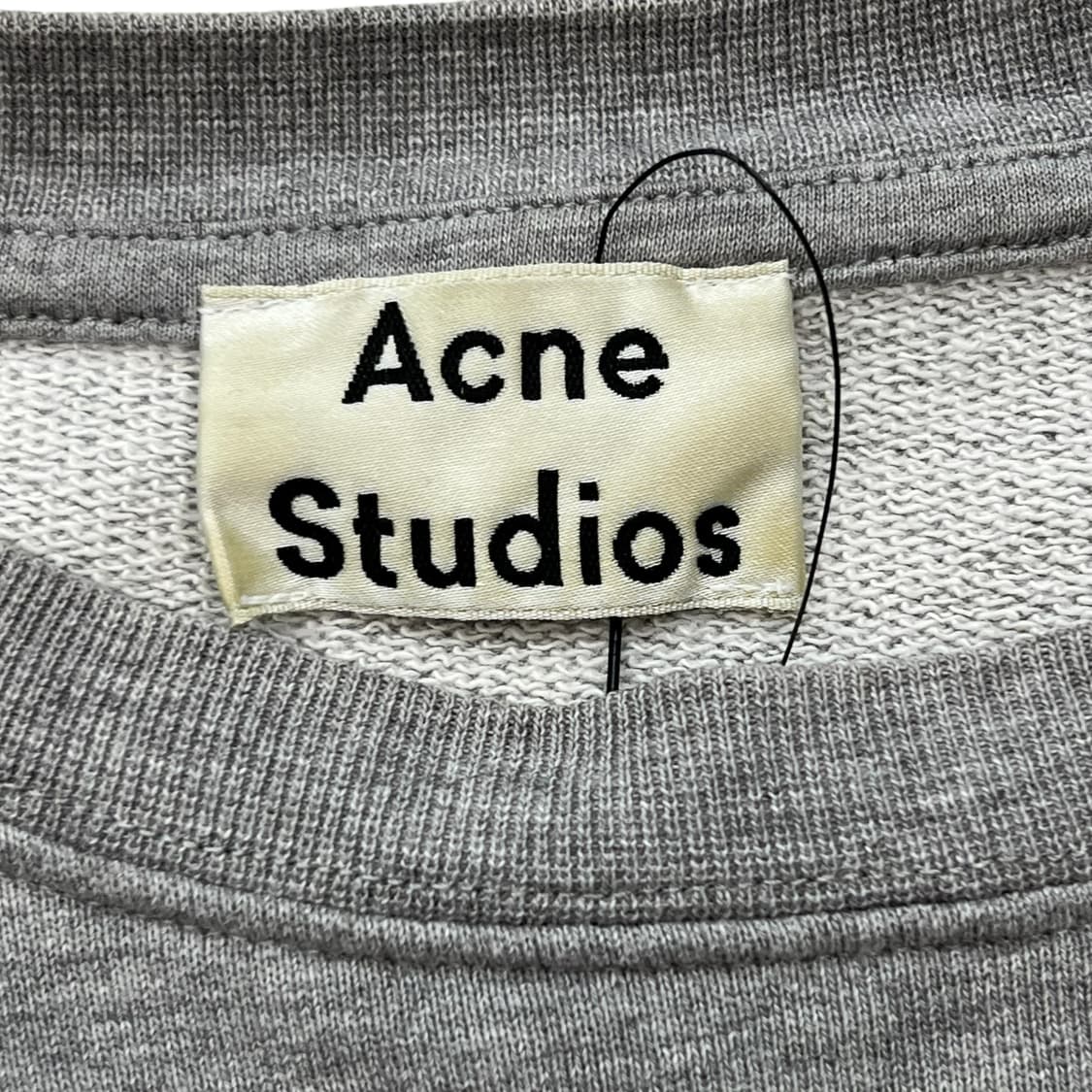 아크네스튜디오 패치 맨투맨 r2090 상품이미지5