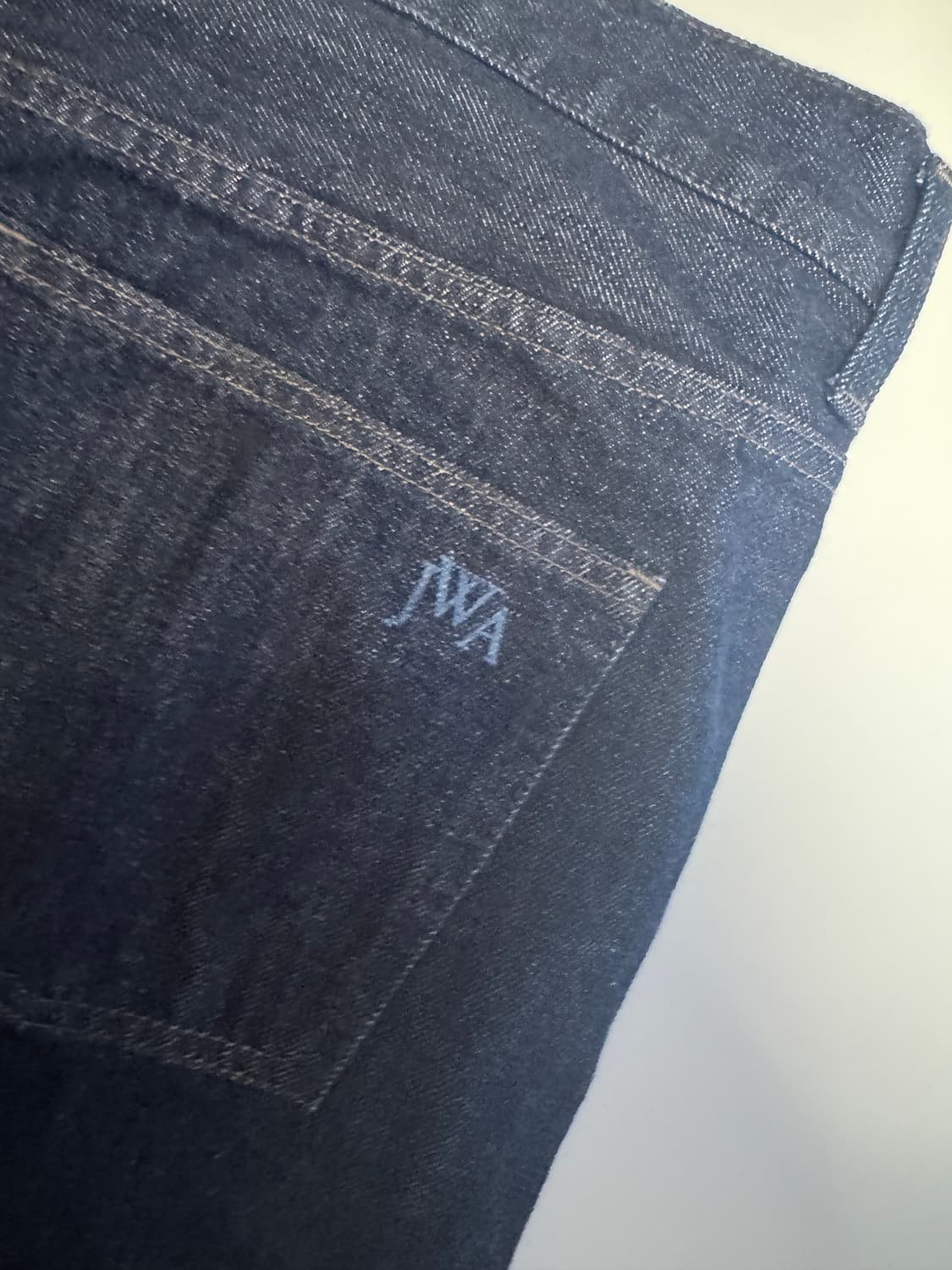 정품!! 유니클로 X JW앤더슨 로고 포인트 데님팬츠 상품이미지3