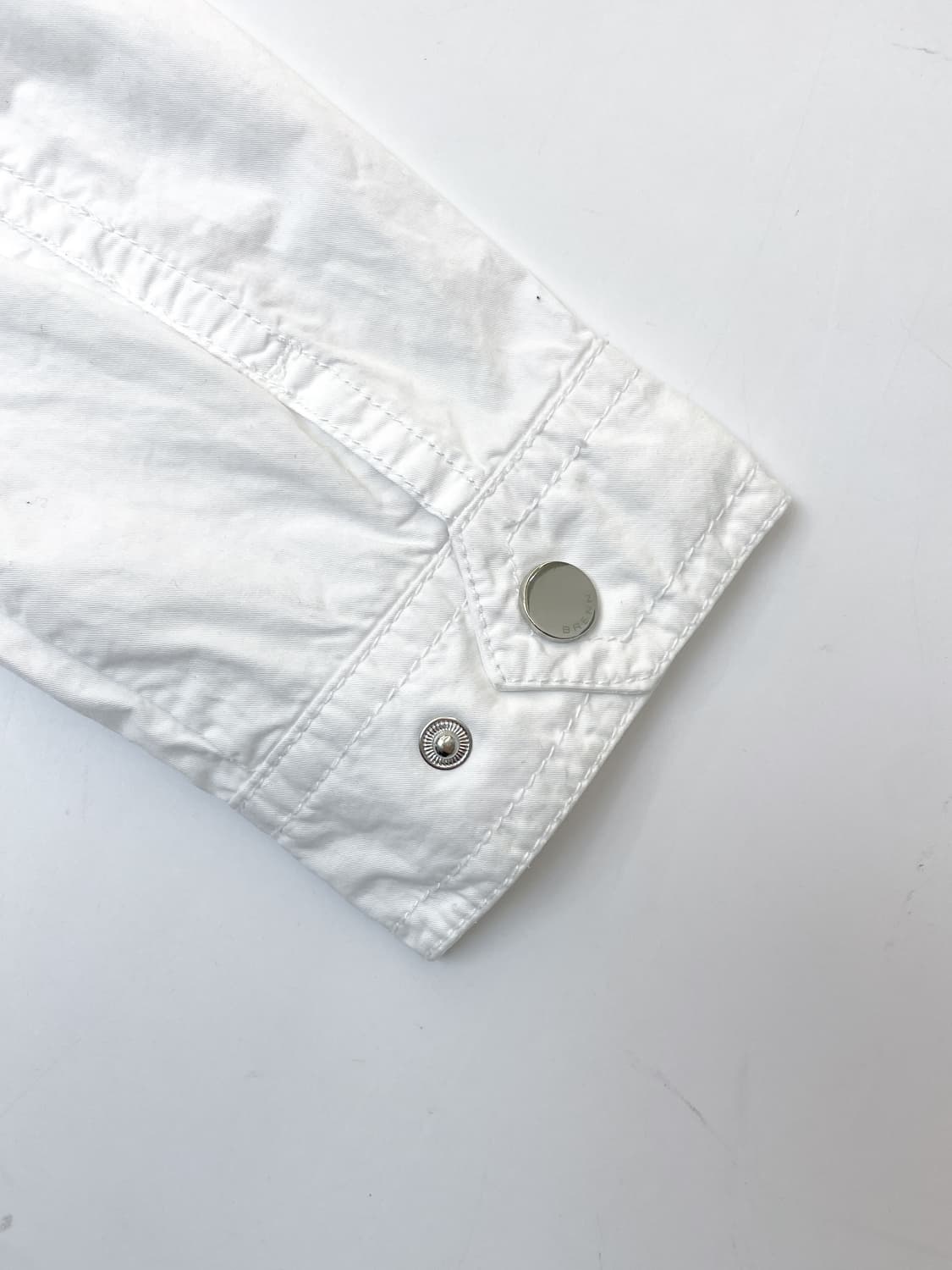 브렌타노 투포켓 화이트 트러커 집 자켓 상품이미지7