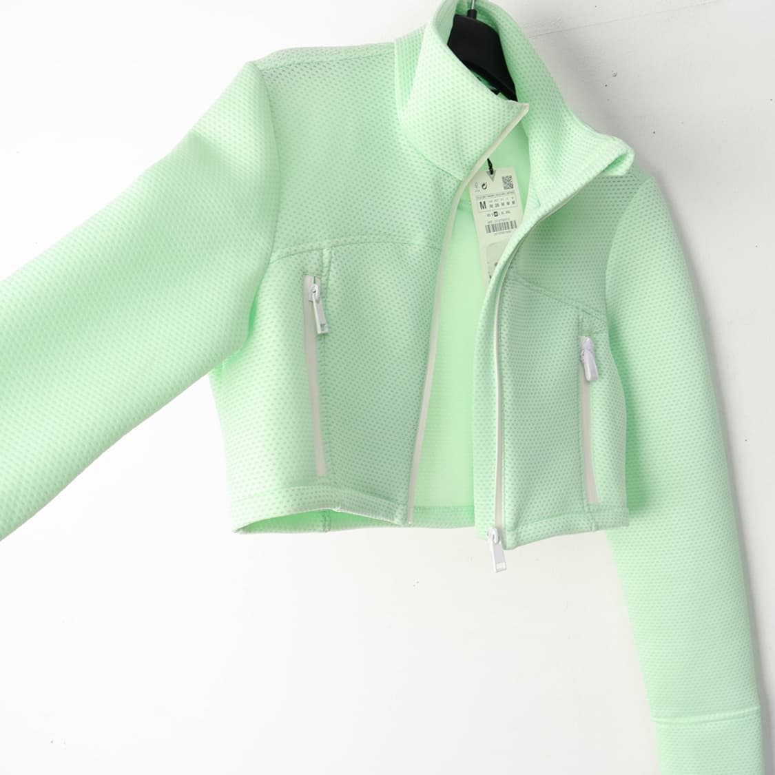 55/새상품 자라 펀칭 크롭 자켓 상품이미지5