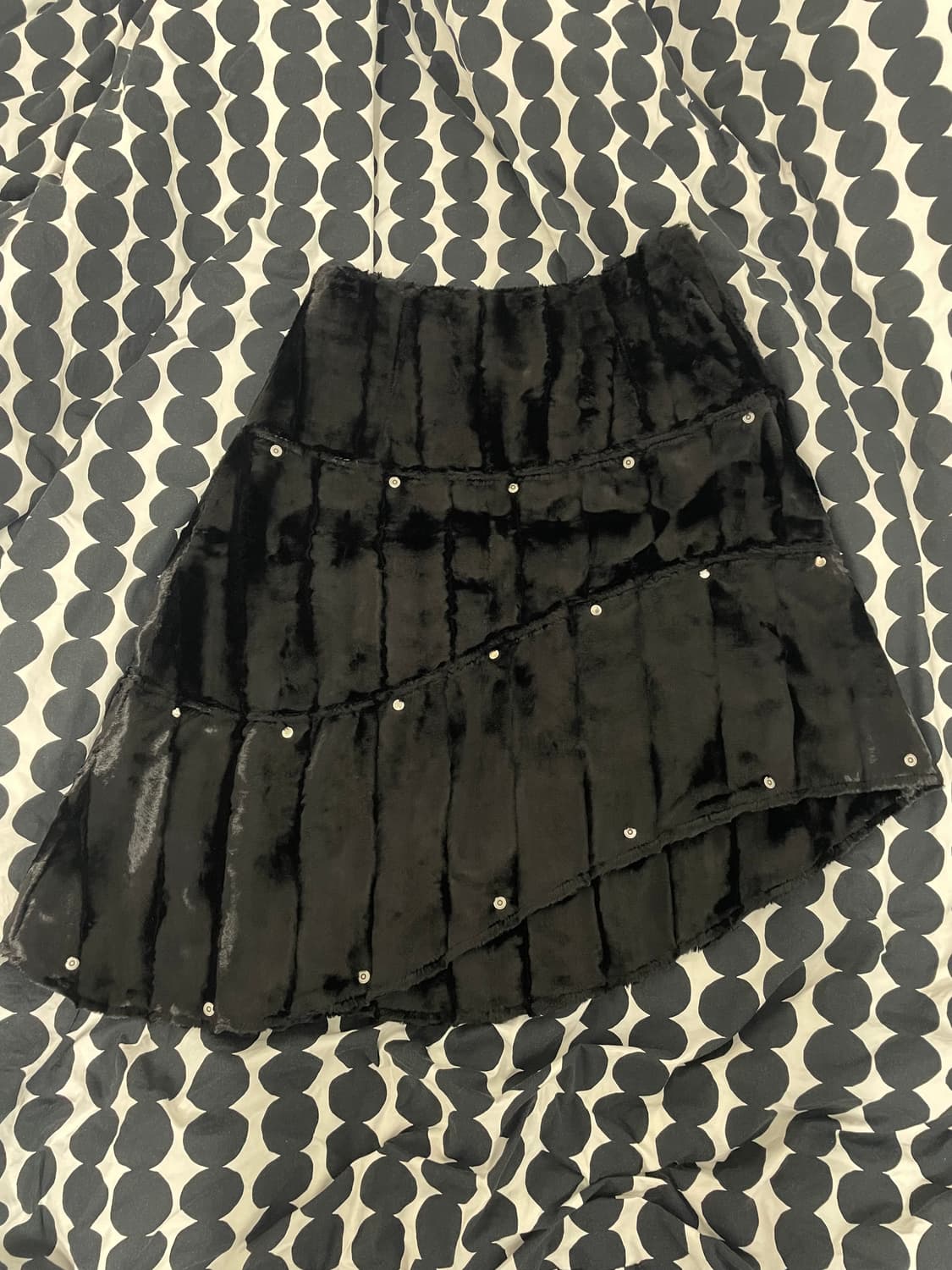 언노운블루 언발란스 퍼 미디스커트 상품이미지3