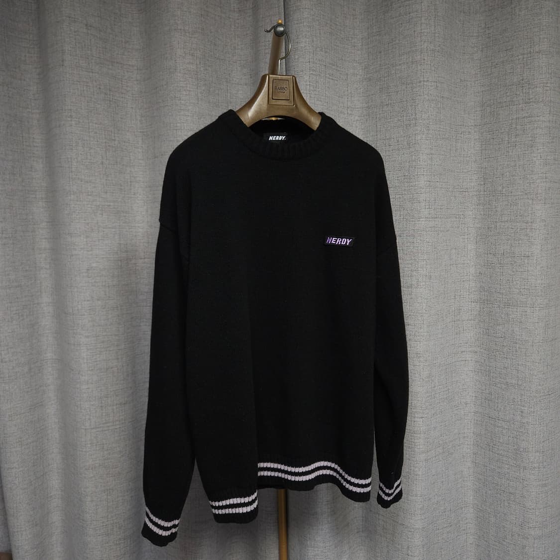 L ) 널디 백로고 크루넥 니트 상품이미지6