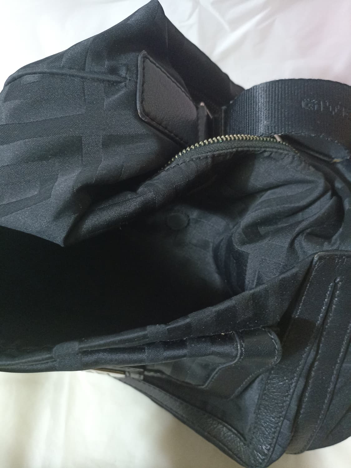 지방시 로고 블랙 숄더백 토트백 호보백 상품이미지6