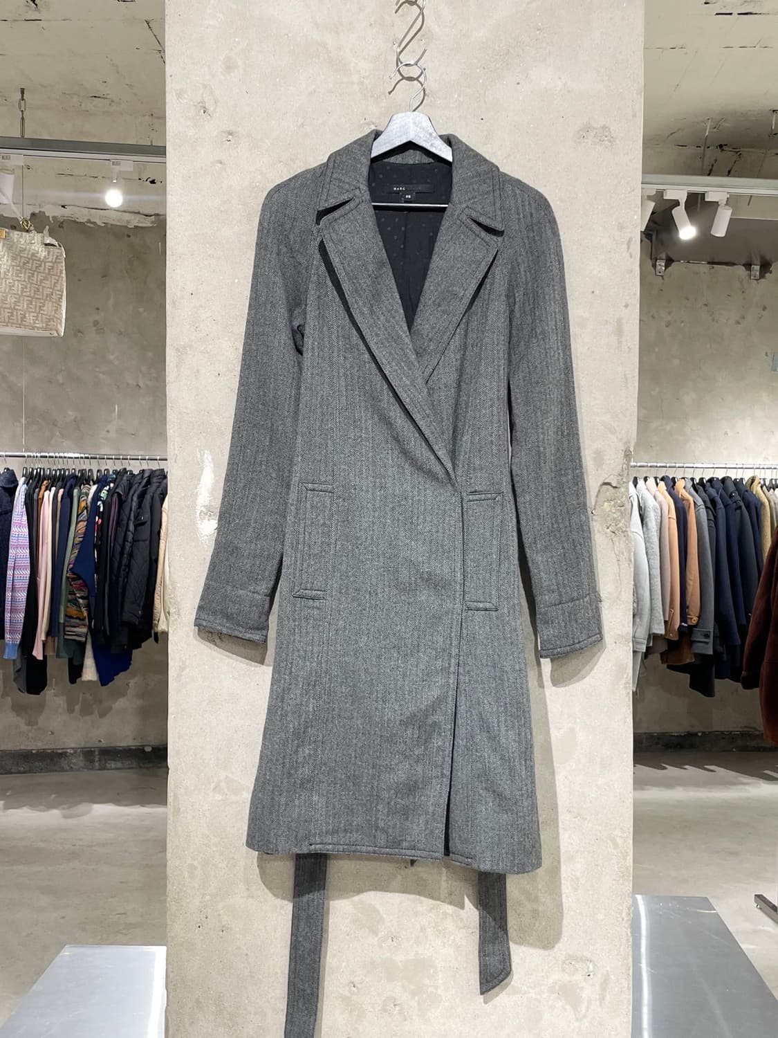 마크 제이콥스 그레이 헤링본 울 코트 상품이미지1