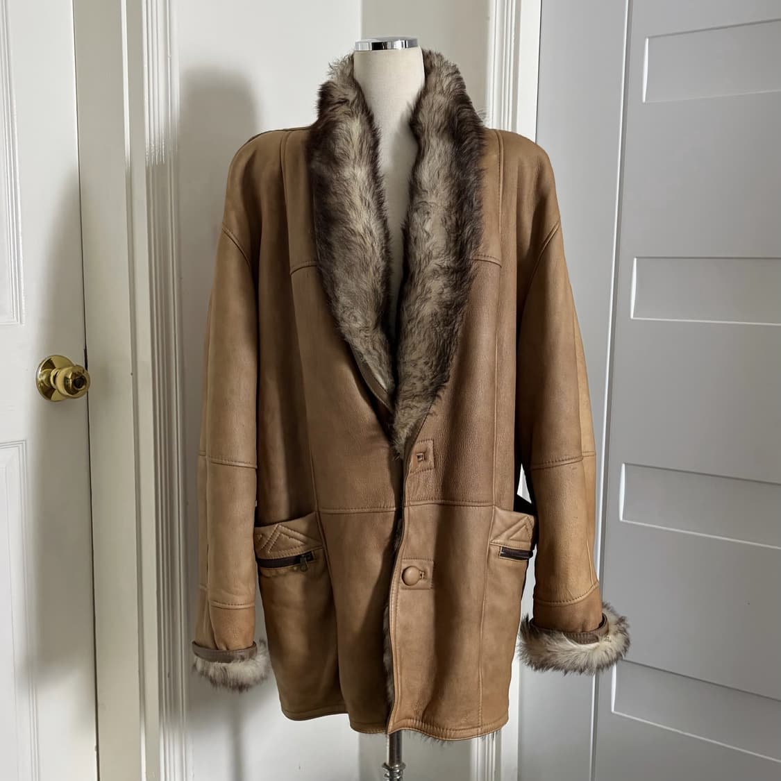 무스탕 퍼 라펠 상품이미지4