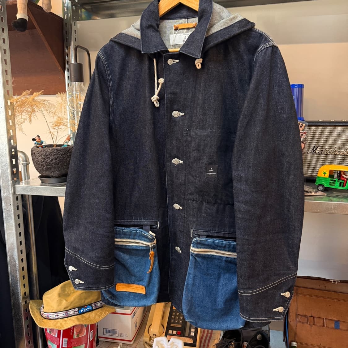 ALSO BY 마스터피스 포켓 디테일 탈부착 후드 데님 초어자켓 상품이미지2