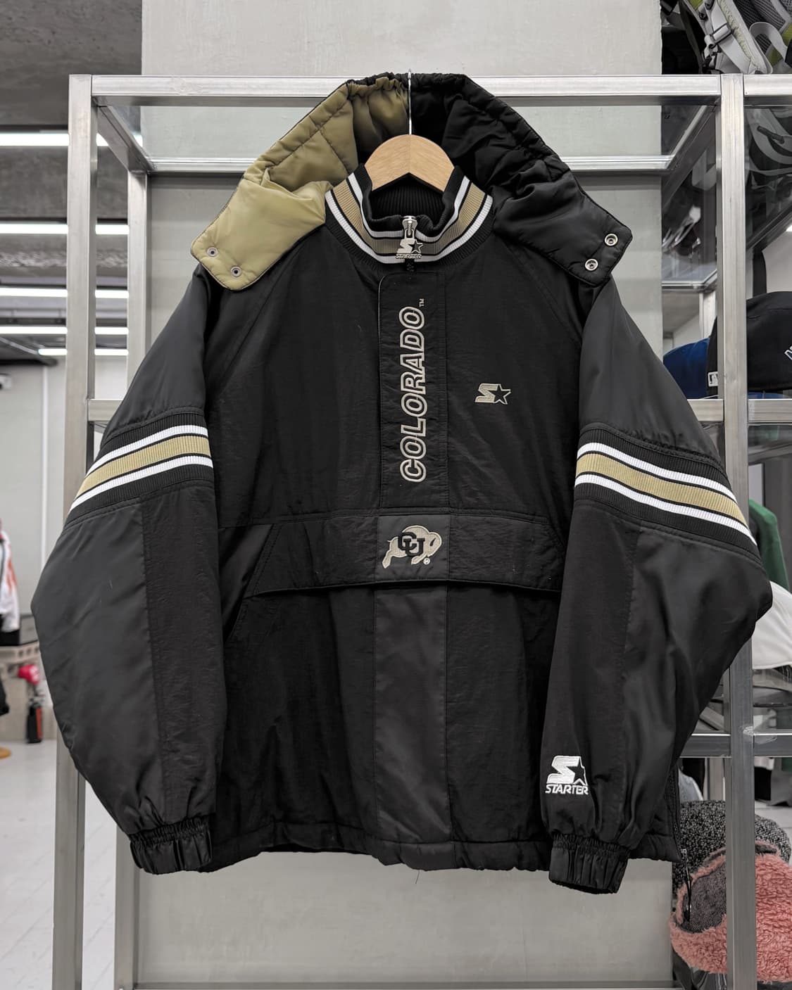스타터 00s 콜로라도 버팔로스 크링클 아노락 점퍼 블랙 상품이미지1