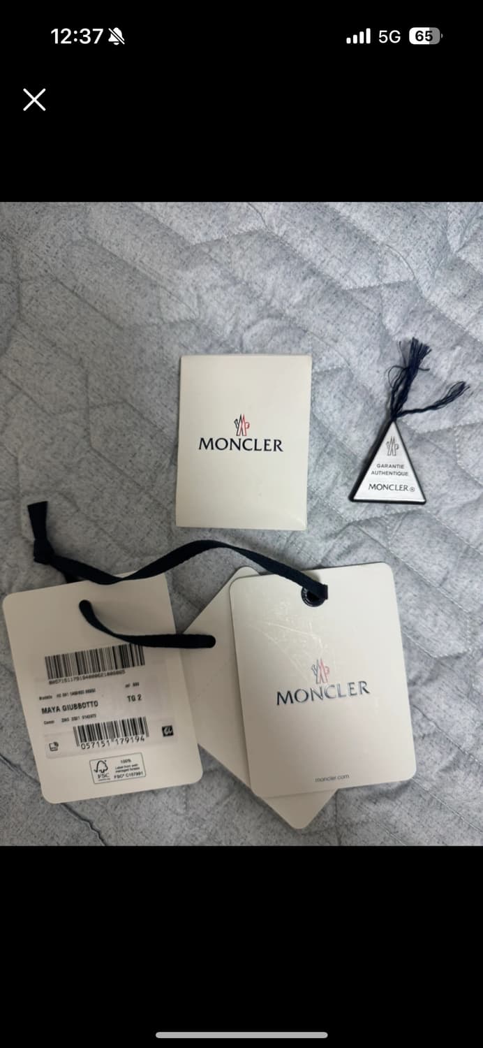 몽클레어 마야 유광 블랙 패딩 2사이즈 상품이미지5