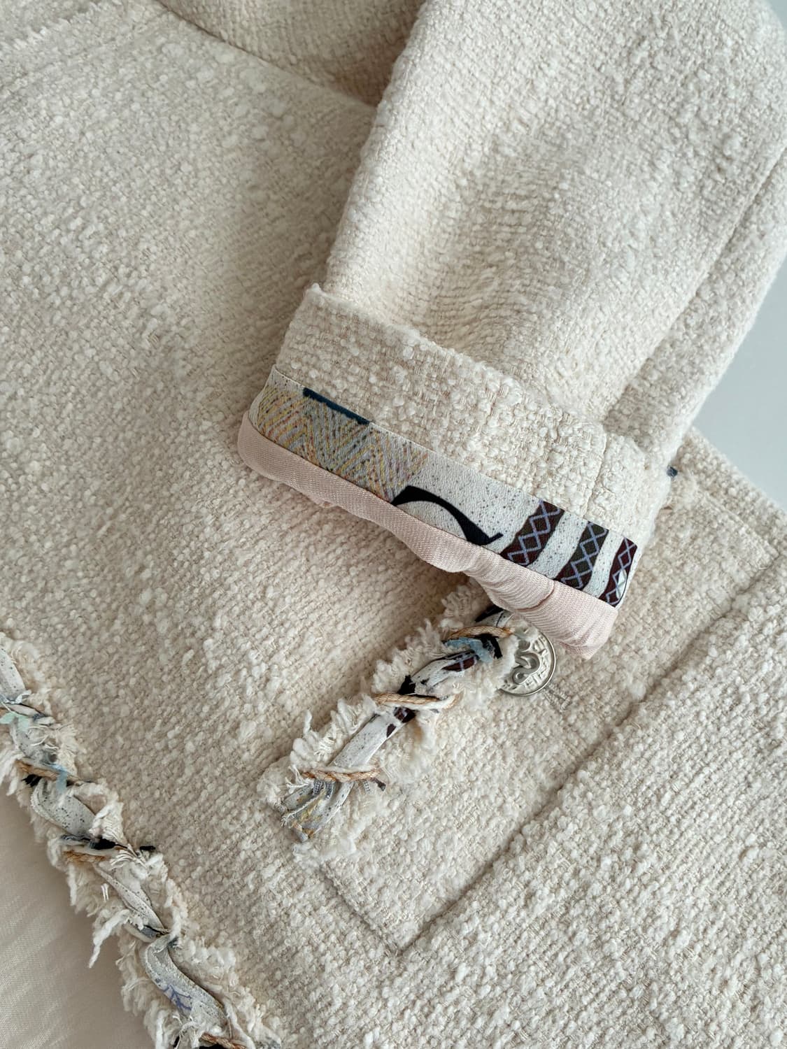 82-94-160) 한섬 SJSJ 트위드 자켓 아이보리 상품이미지8