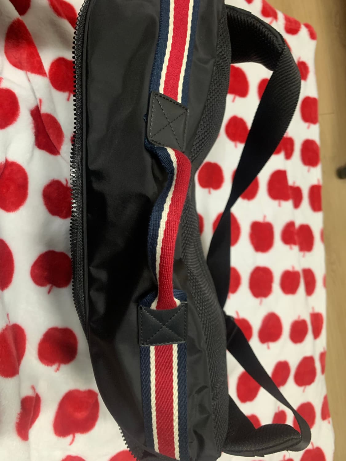 로멘틱 크라운 크로스 메신저 슬링백 판매합니다 상품이미지10