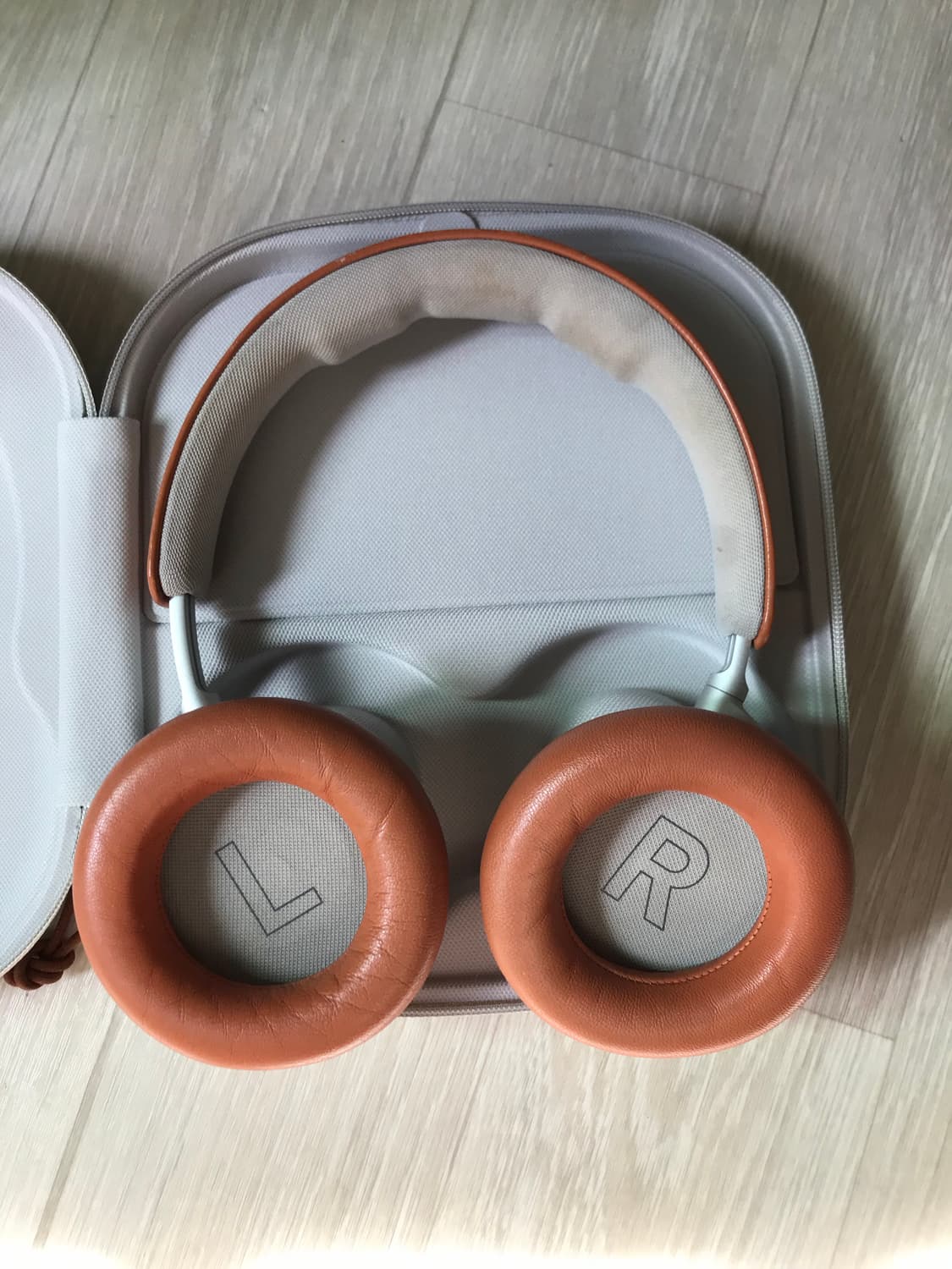 뱅엔올룹슨 헤드셋 상품이미지2