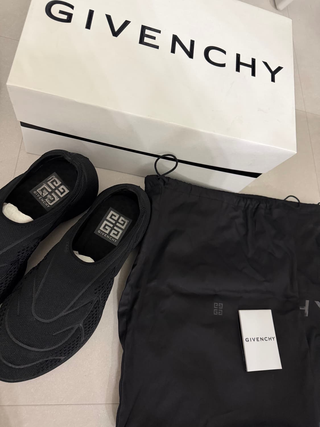 Givenchy TK-360 Plus All Black 상품이미지3