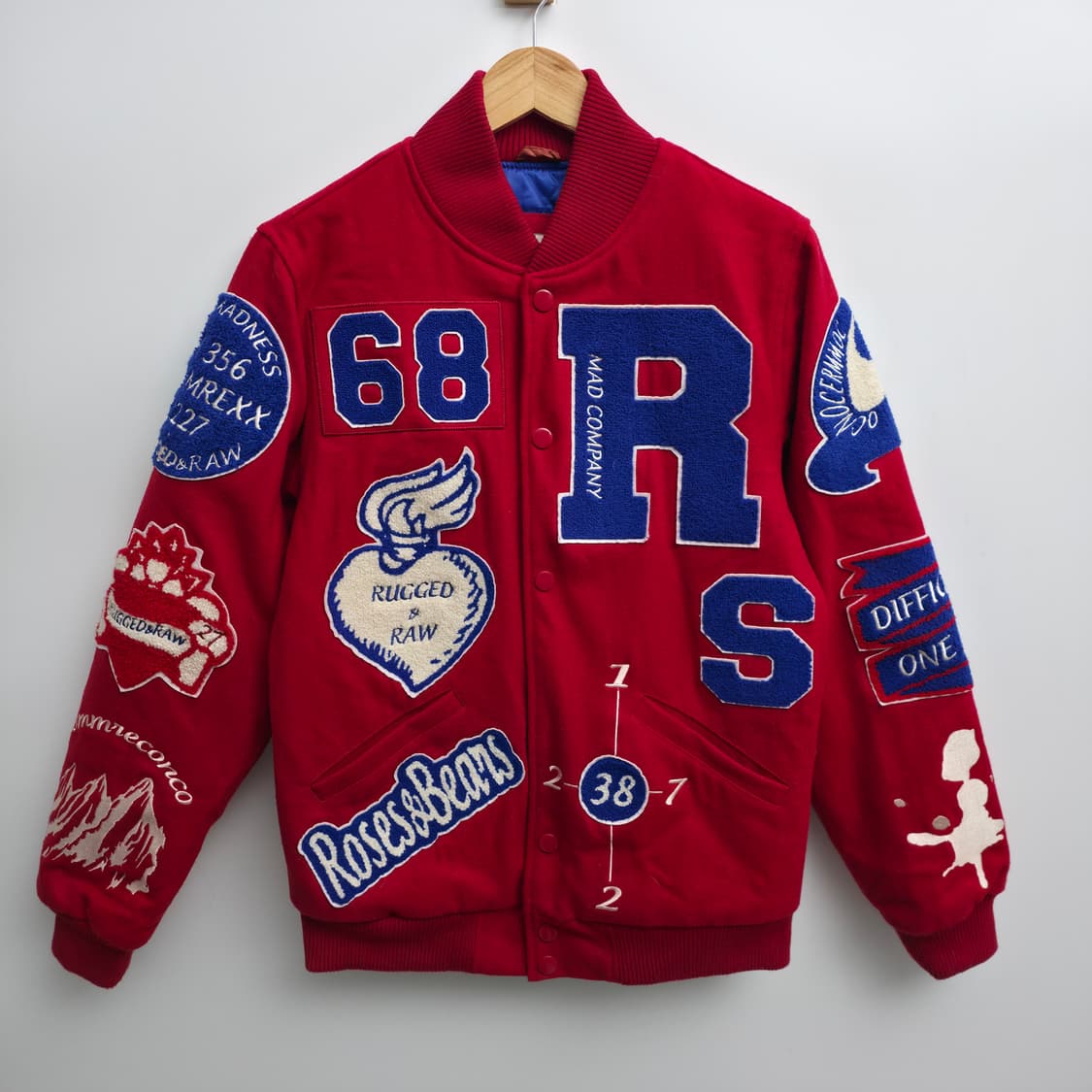 [M] The Madness 더 메드니스 레드 바시티 패치 자켓 상품이미지1