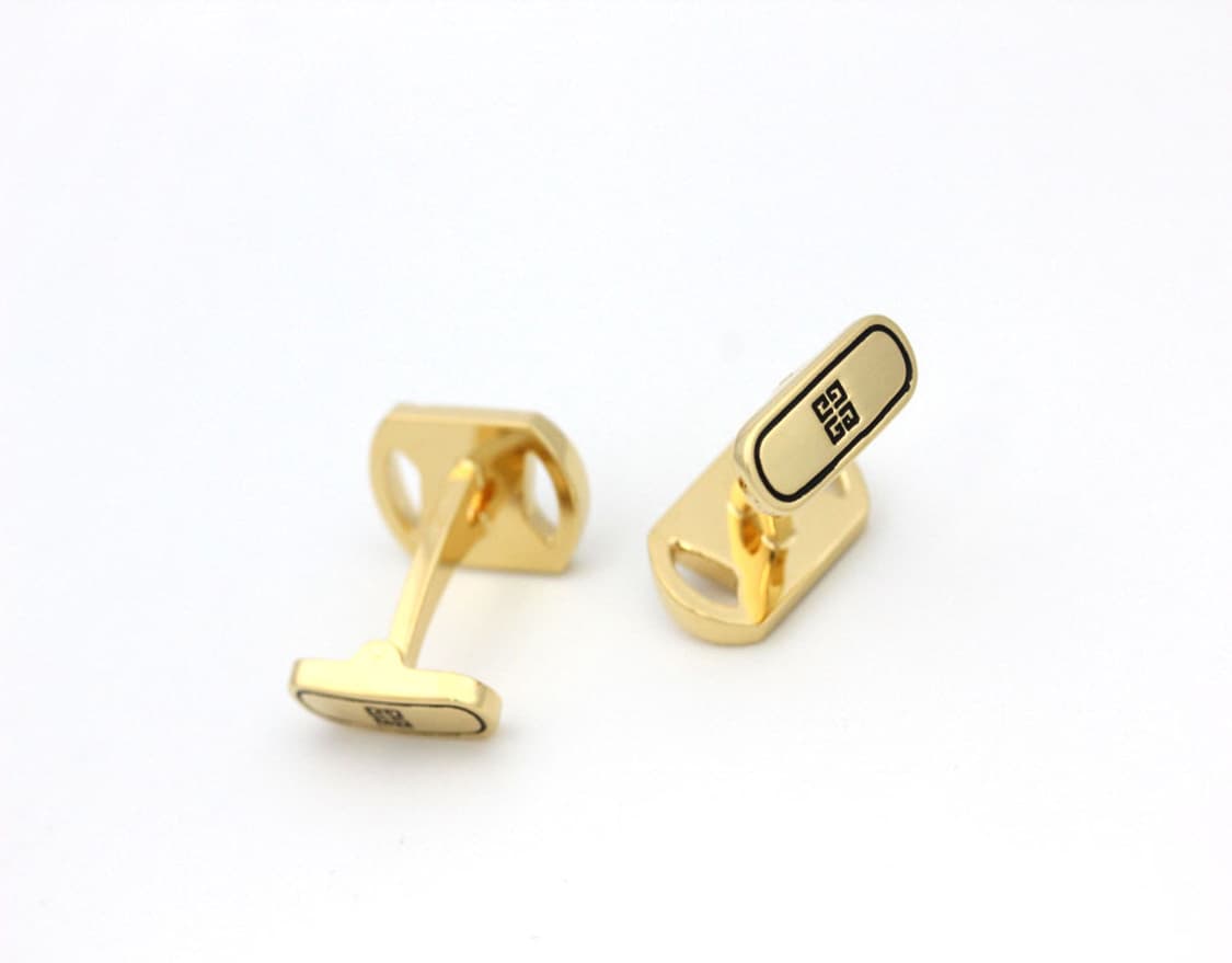 지방시 A+등급 남자 명품 커프스 상품이미지4