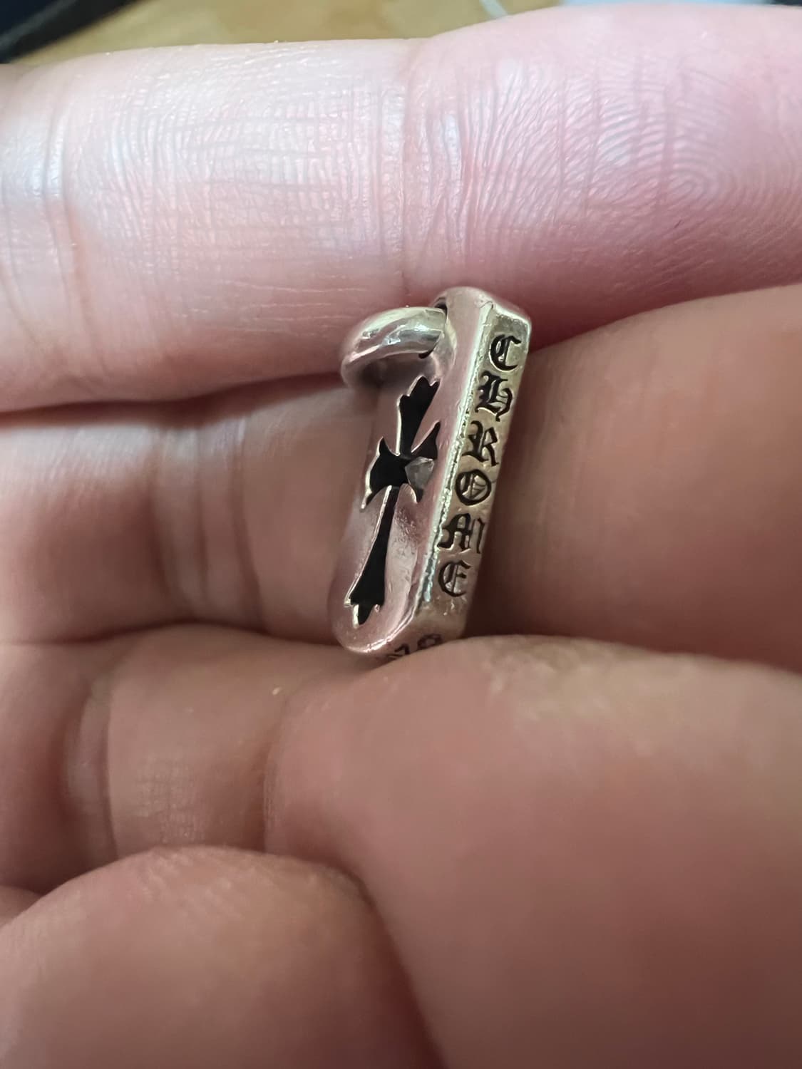 크롬하츠 타이니 컷아웃 도그택 풀파베 상품이미지3