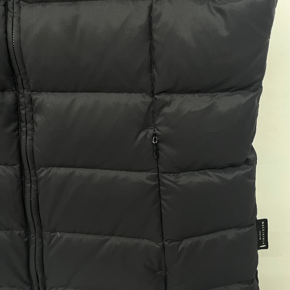 MACKINTOSH 블랙 패딩 조끼 상품이미지3