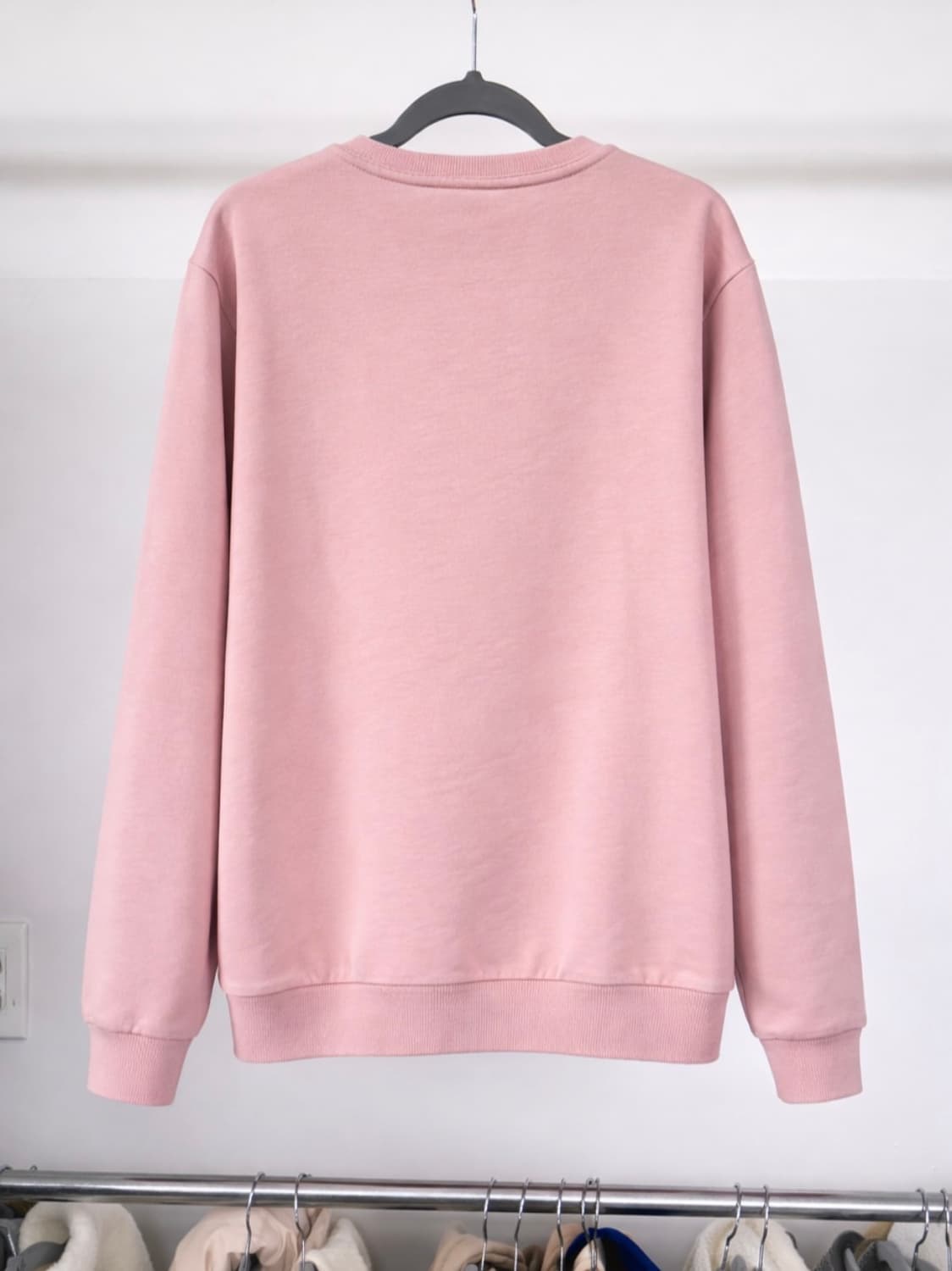 GUESS 핑크 맨투맨  상품이미지2