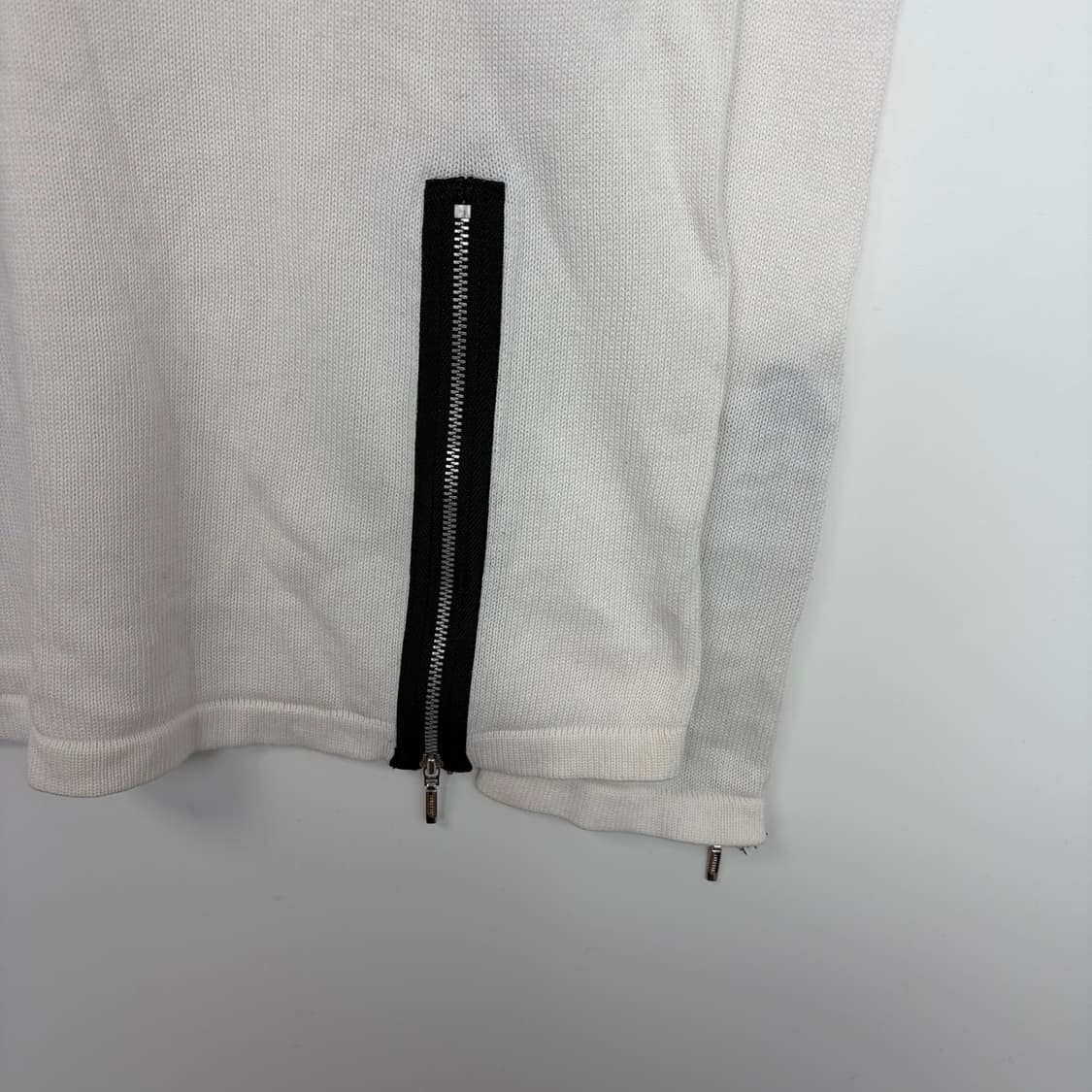 버버리 지퍼 니트 티셔츠 상품이미지5