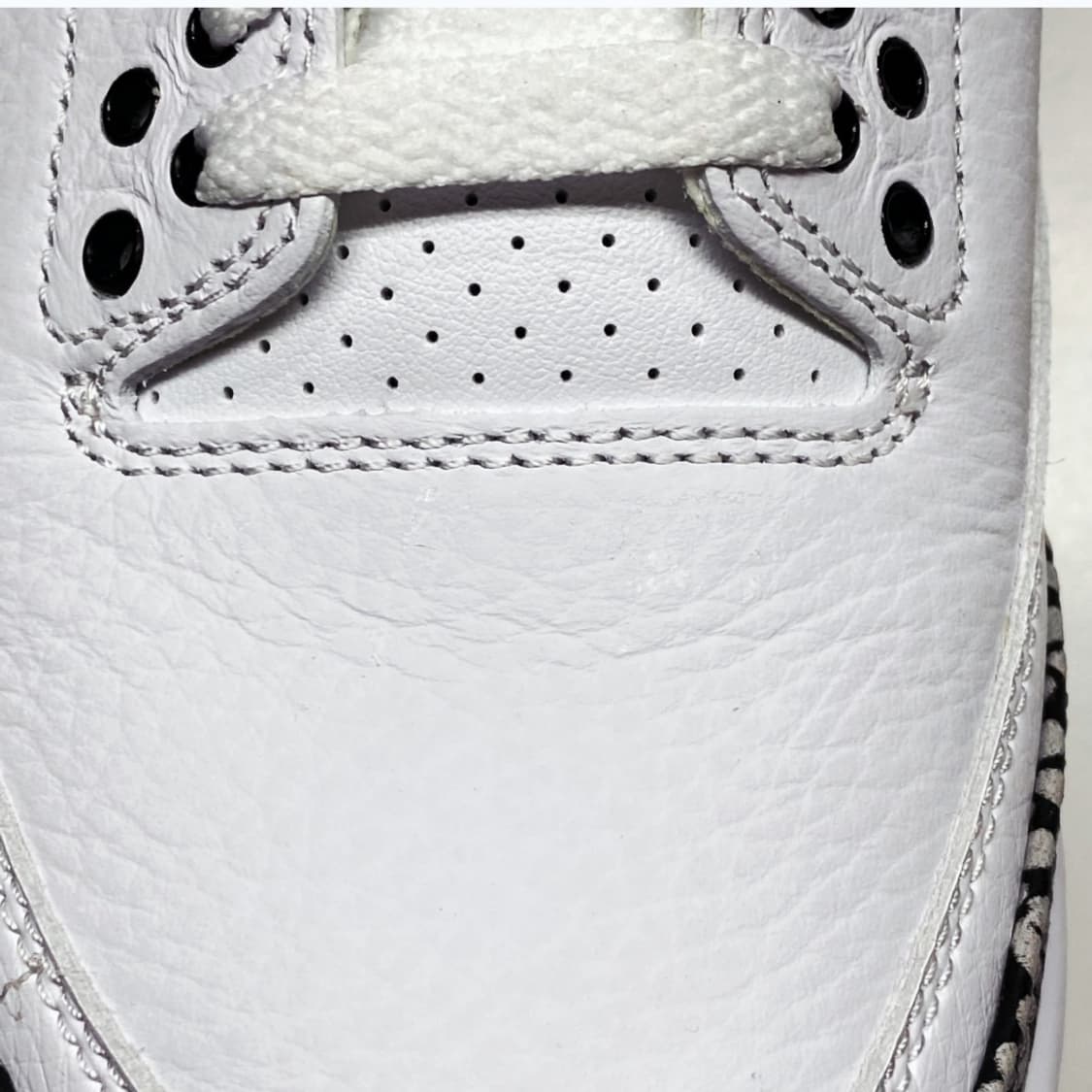 새상품 (W) 조던 3 서울 DC7310-100 260사이즈 상품이미지8