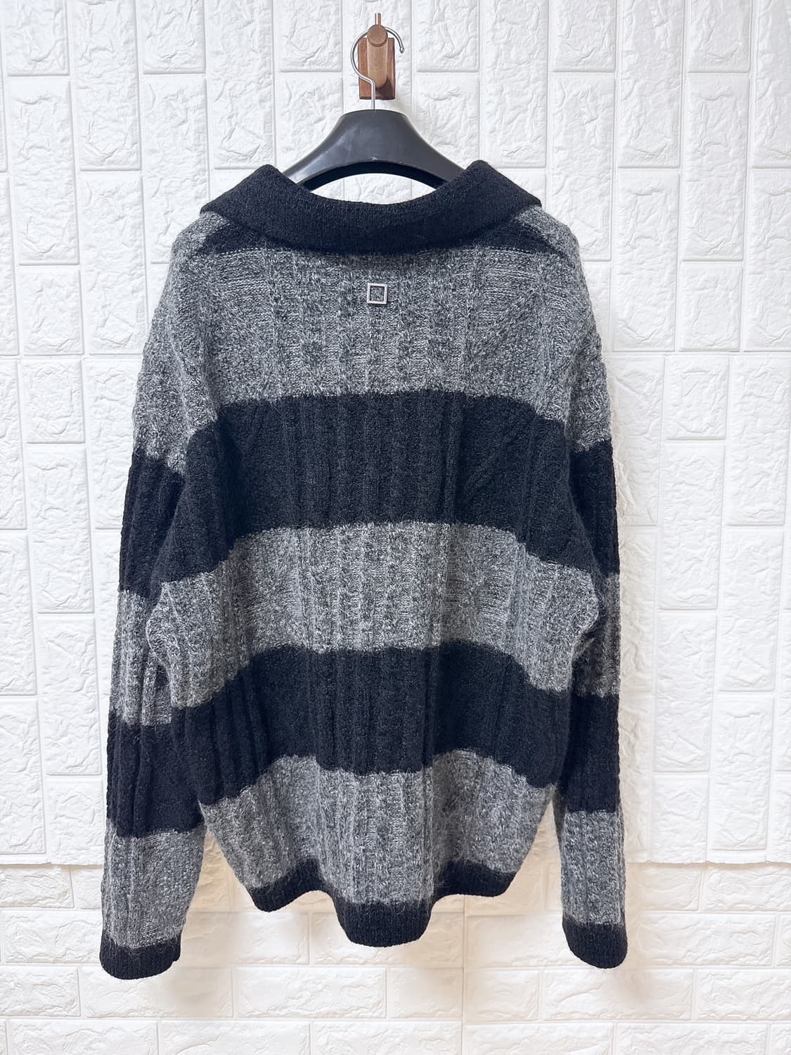 (24FW 새상품급) 우영미 케이블 럭비 스웨터 블랙 (46) 상품이미지2