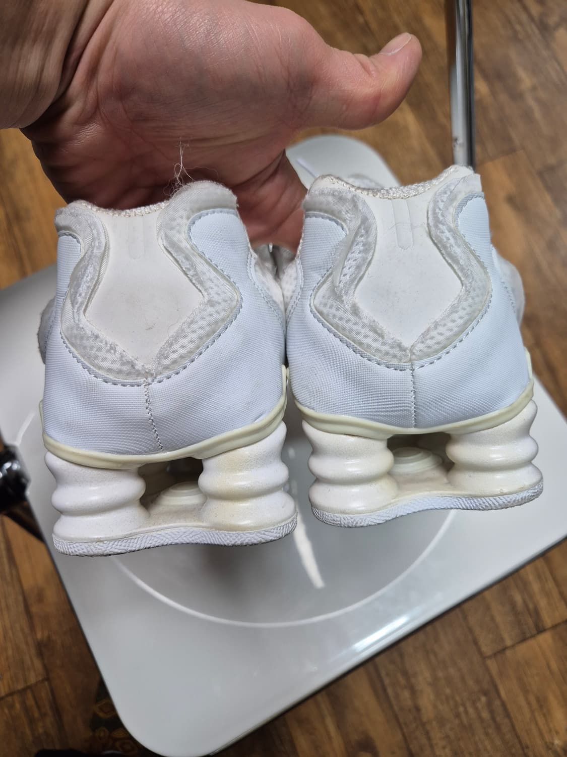 꼼데가르송 나이키 샥스265 상품이미지5