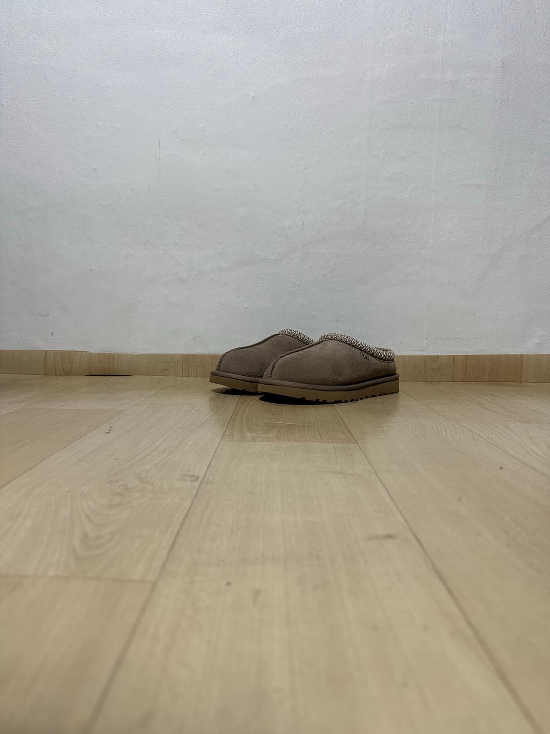 어그 UGG 타스만 카리부 상품이미지1