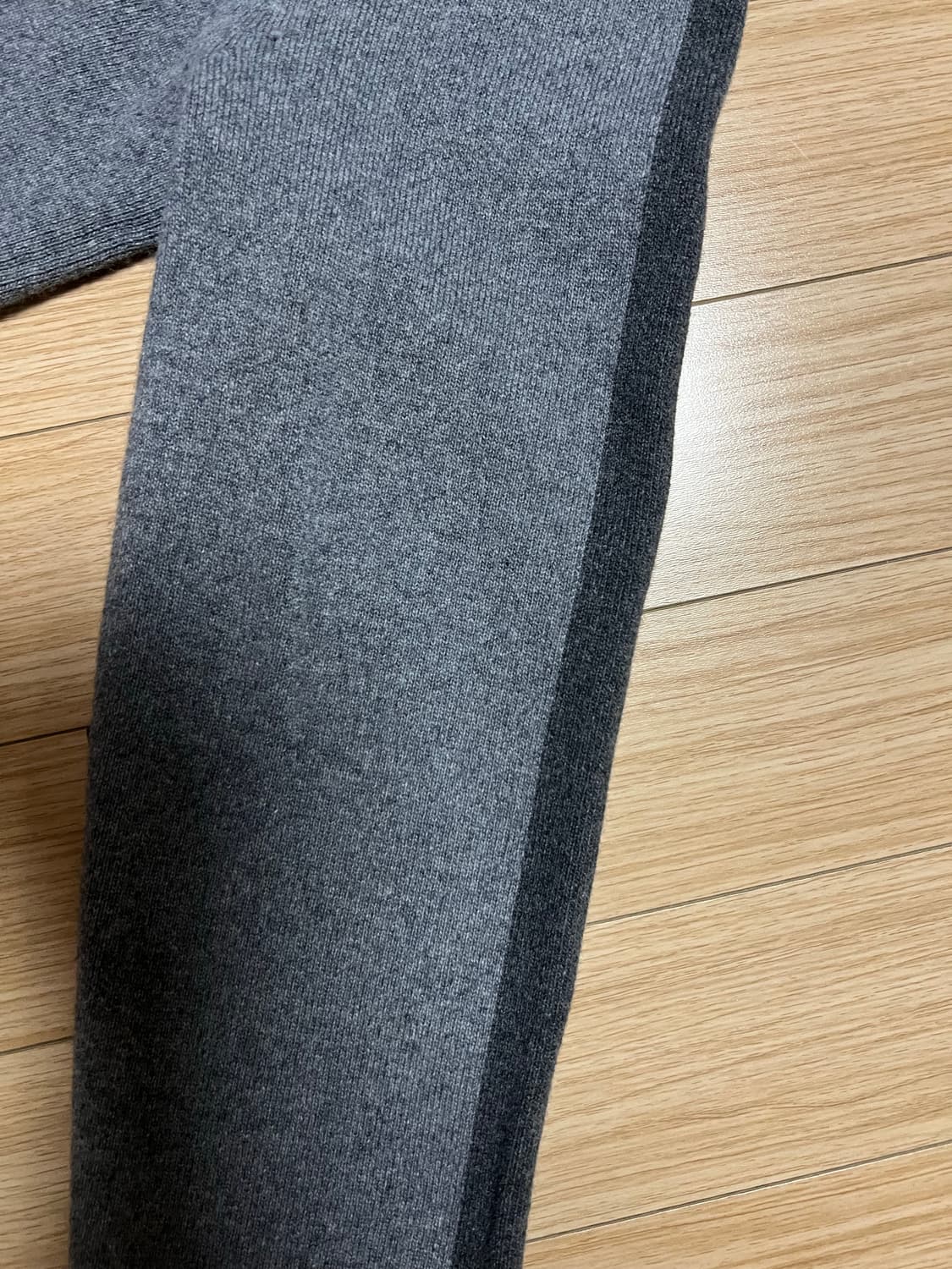 띠어리 울캐시미어 후드 니트 M사이즈 상품이미지5