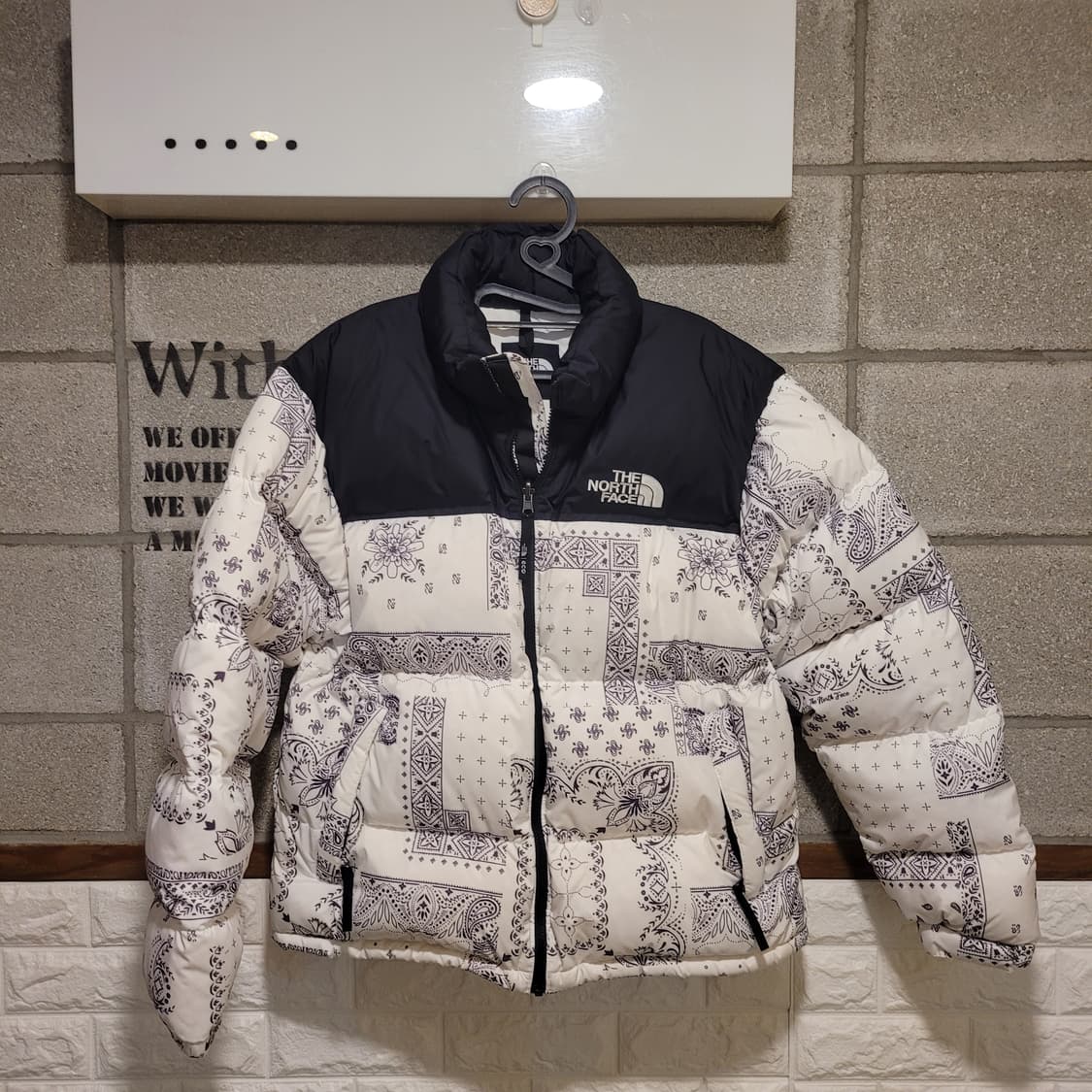 노스페이스 1996 눕시 오프화이트 105 상품이미지1