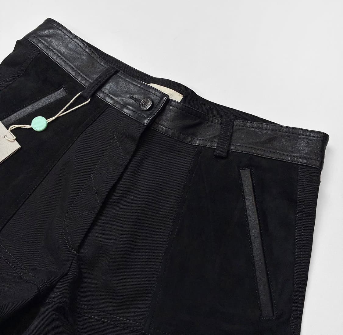 바네사브루노 가죽 배색 쇼츠 상품이미지2