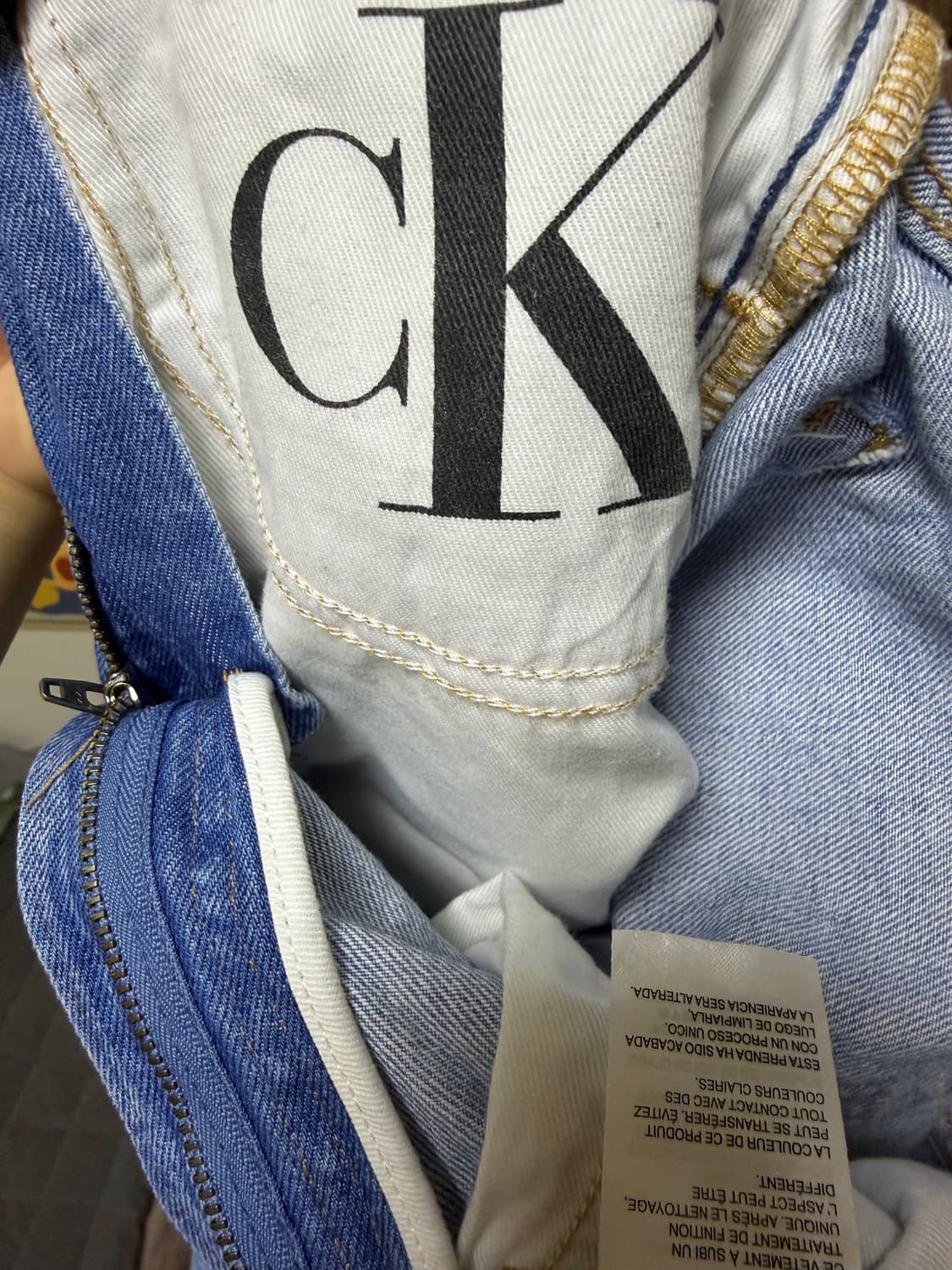 캘빈클라인 진스 90s 루즈핏 연청바지 상품이미지5