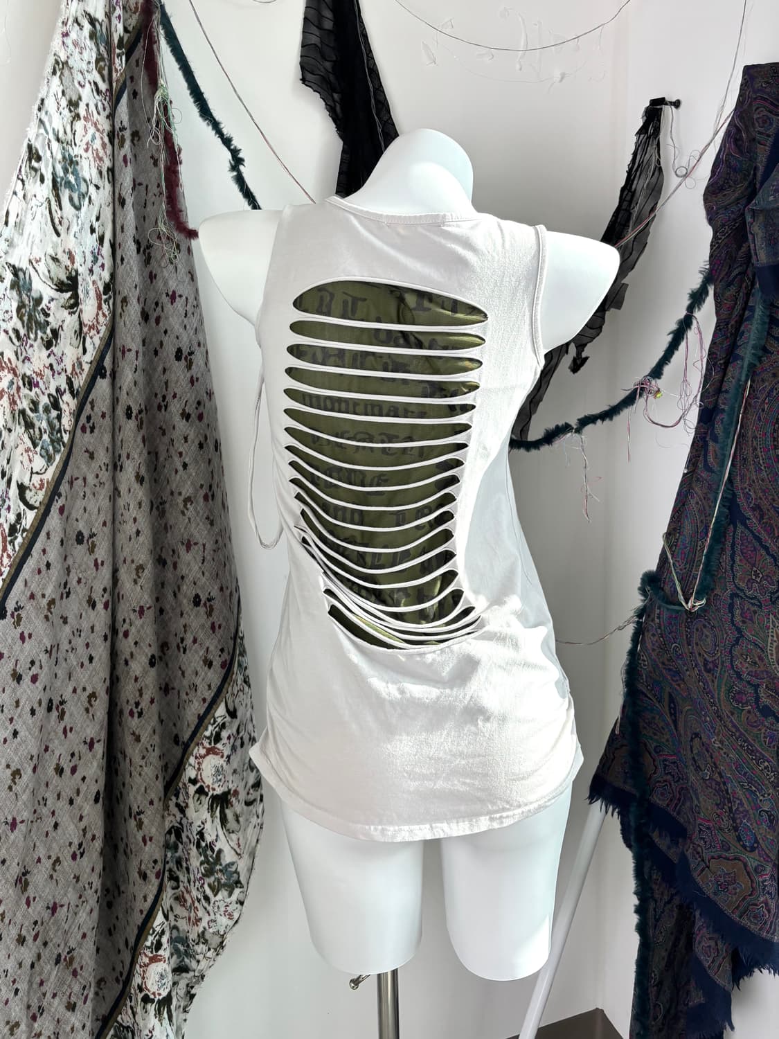 Y2k 소프트 뮤즈 드레이프 티 상품이미지2