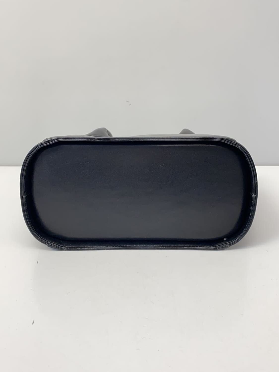 이세이미야케 im product 소가죽 토트백 상품이미지4