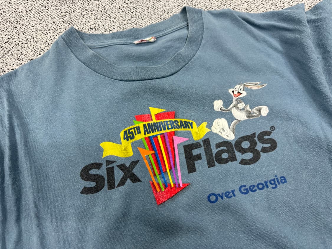 Six flags 루니튠즈 빈티지 반팔티 상품이미지2