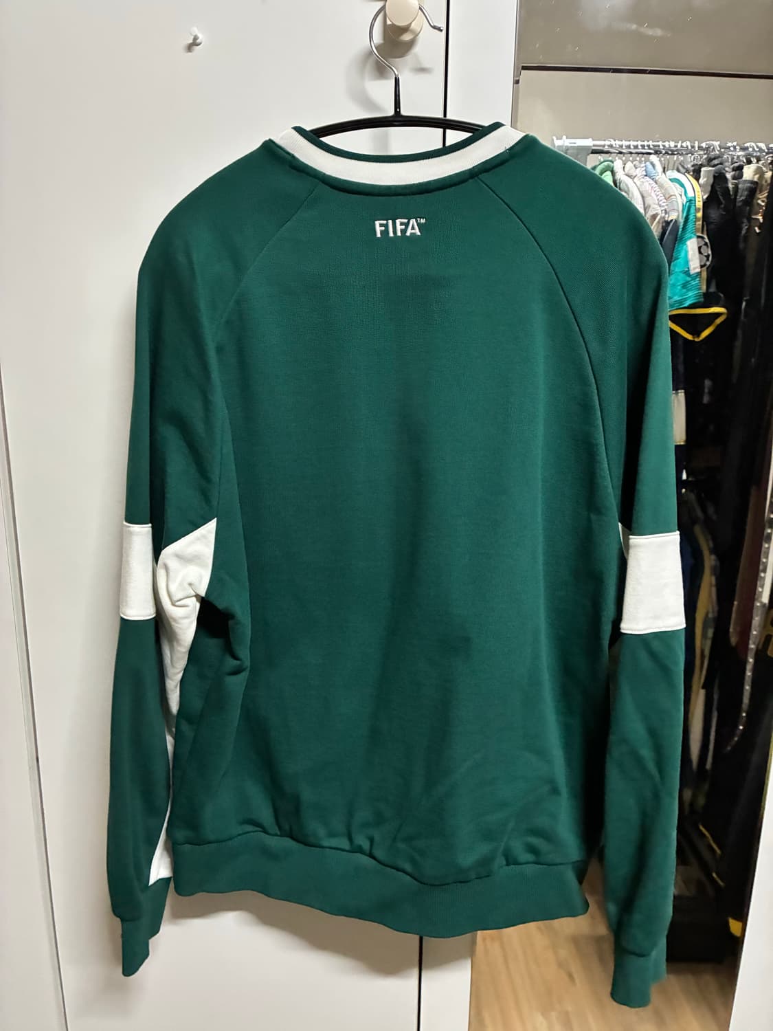 👕 [새상품] FIFA 피파 맨투맨 M/95 상품이미지6