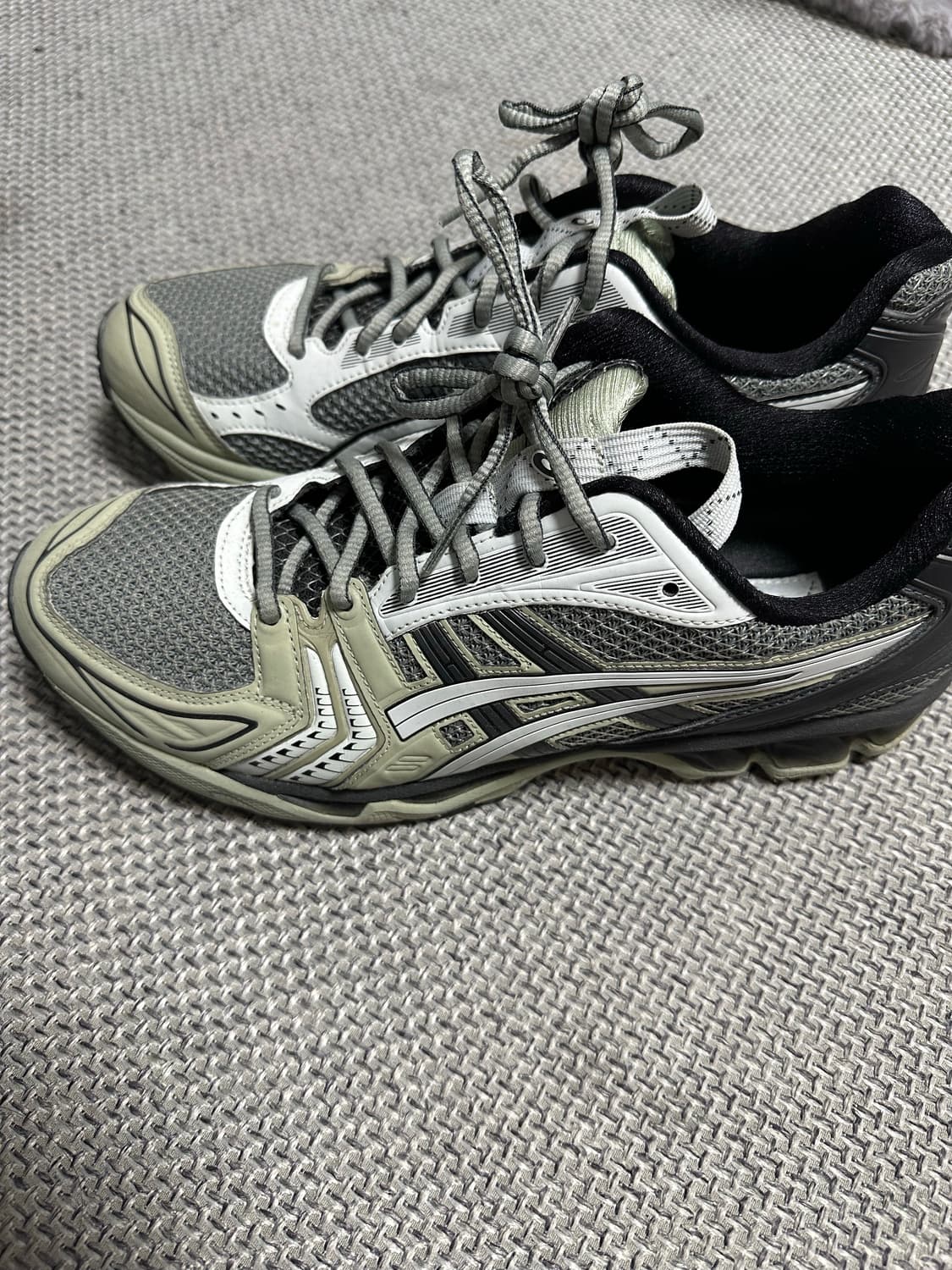 아식스 젤카야노14 피드몬트 그레이 282.5 상품이미지1