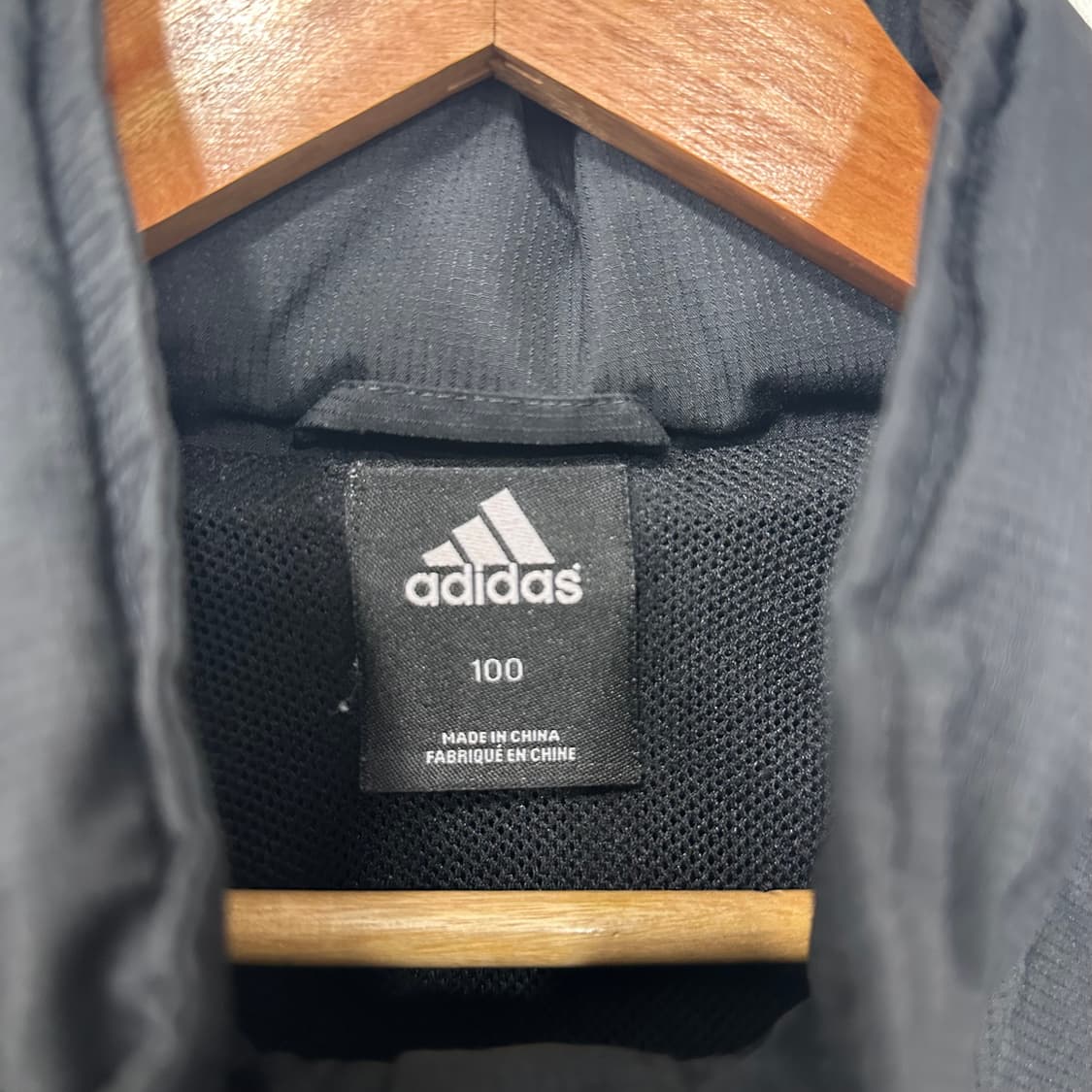 아디다스 레알마드리드 바람막이 상품이미지3