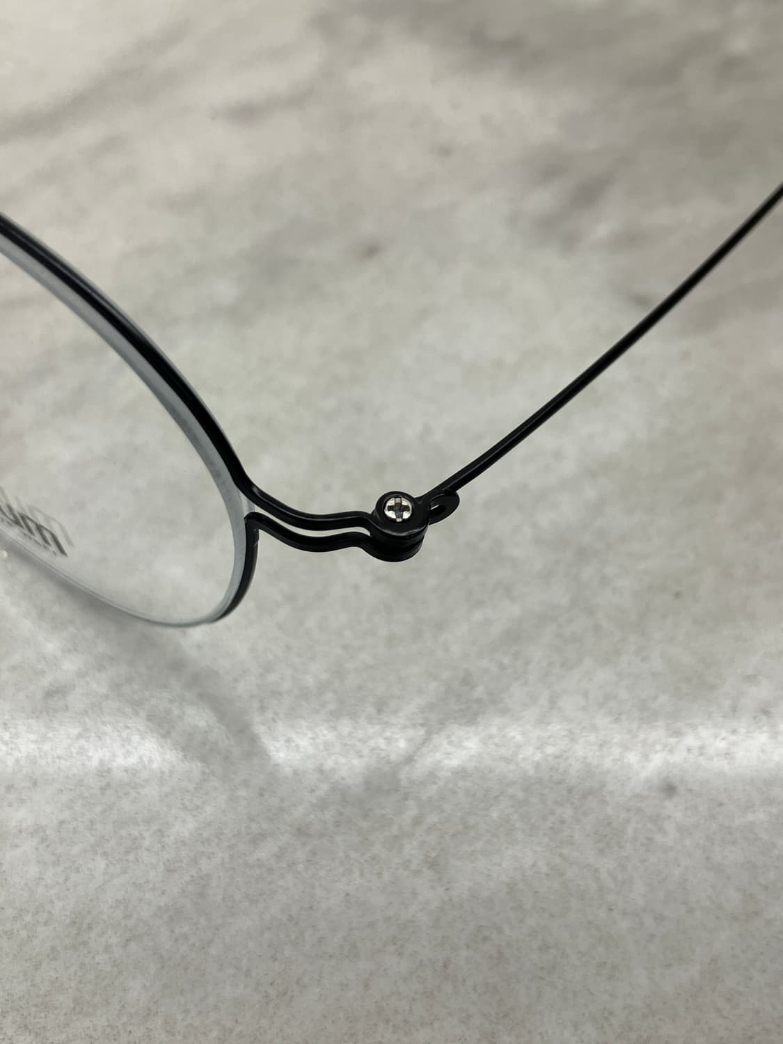 B39 흄 HUM 블랙 라운드 역산각 메탈테 안경 상품이미지2