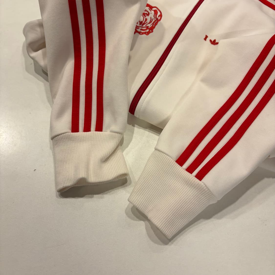 [95] 06s 아디다스 런던 트랙탑 져지 집업 화이트/레드 D714 상품이미지7