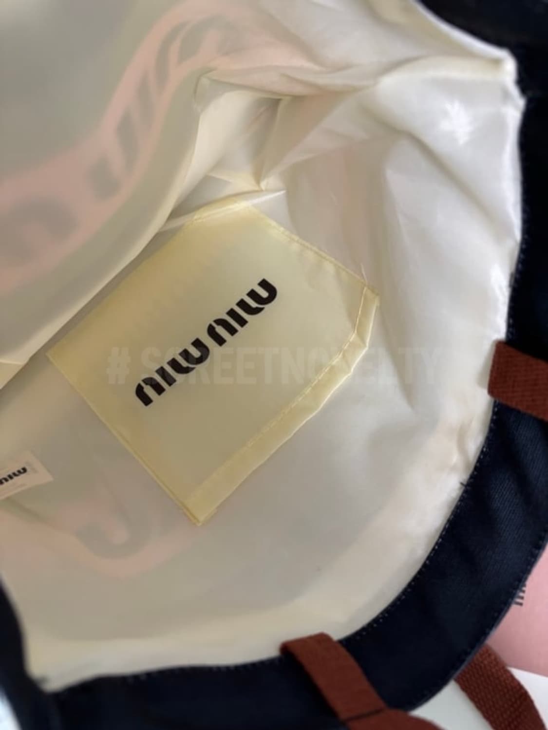 미우미우 뷰티 에코백 기프트백 핑크 상품이미지6