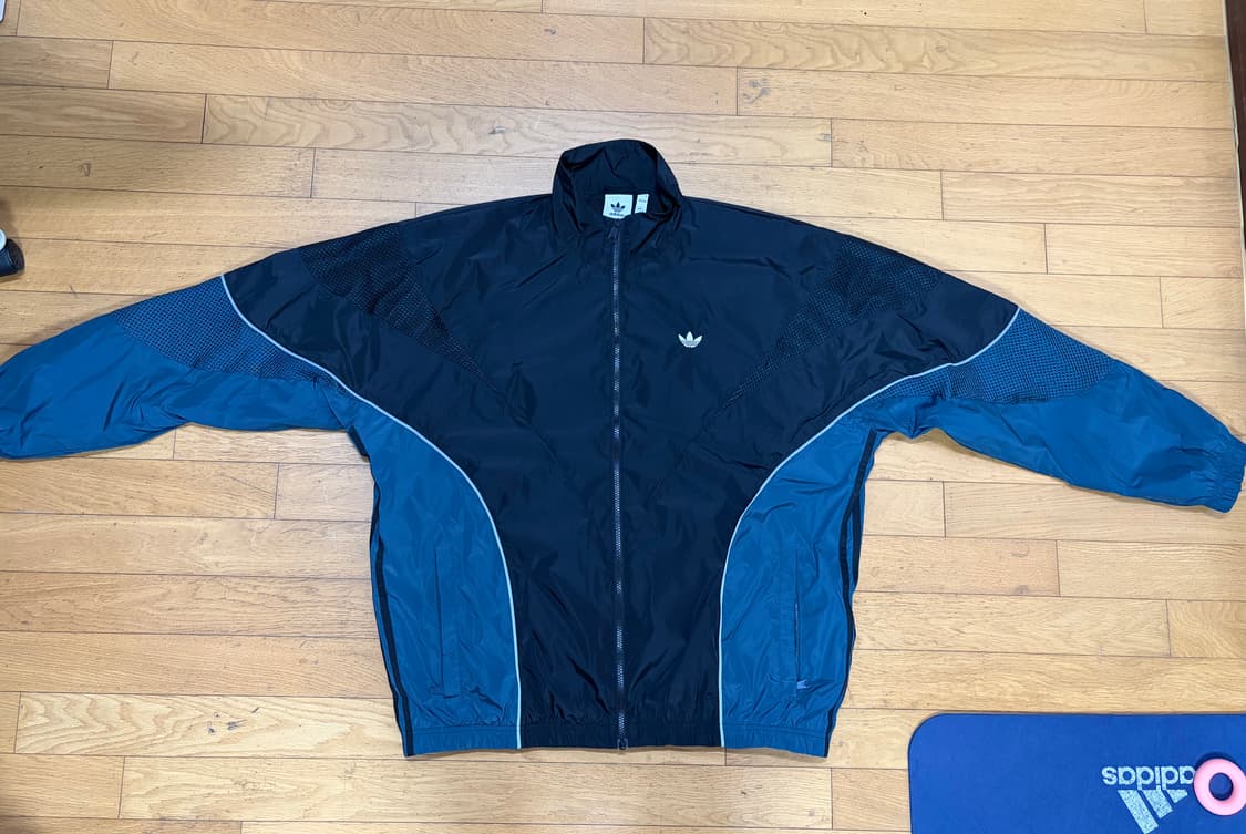 아디다스 리카이브 우븐 트랙탑 상품이미지1