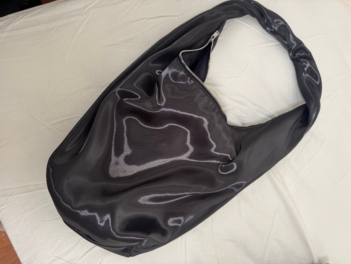 Cos 샤인 크로스백 보부상 가방 상품이미지1