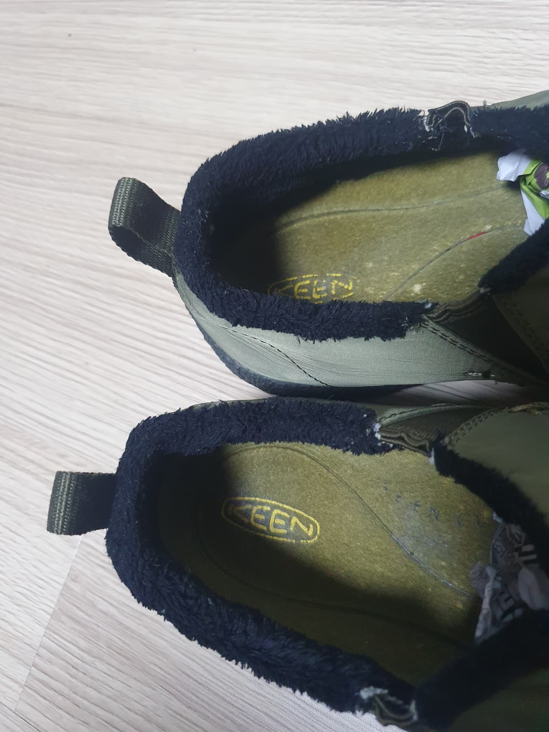 킨 KEEN 패딩 슬립온 그린 270 상품이미지8