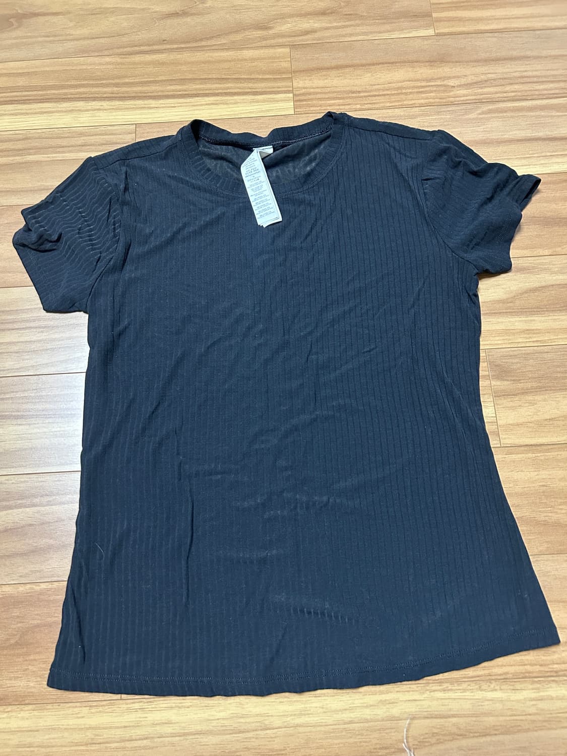 Alo 리브드 씨 코스트 티 블랙 XXS 상품이미지3