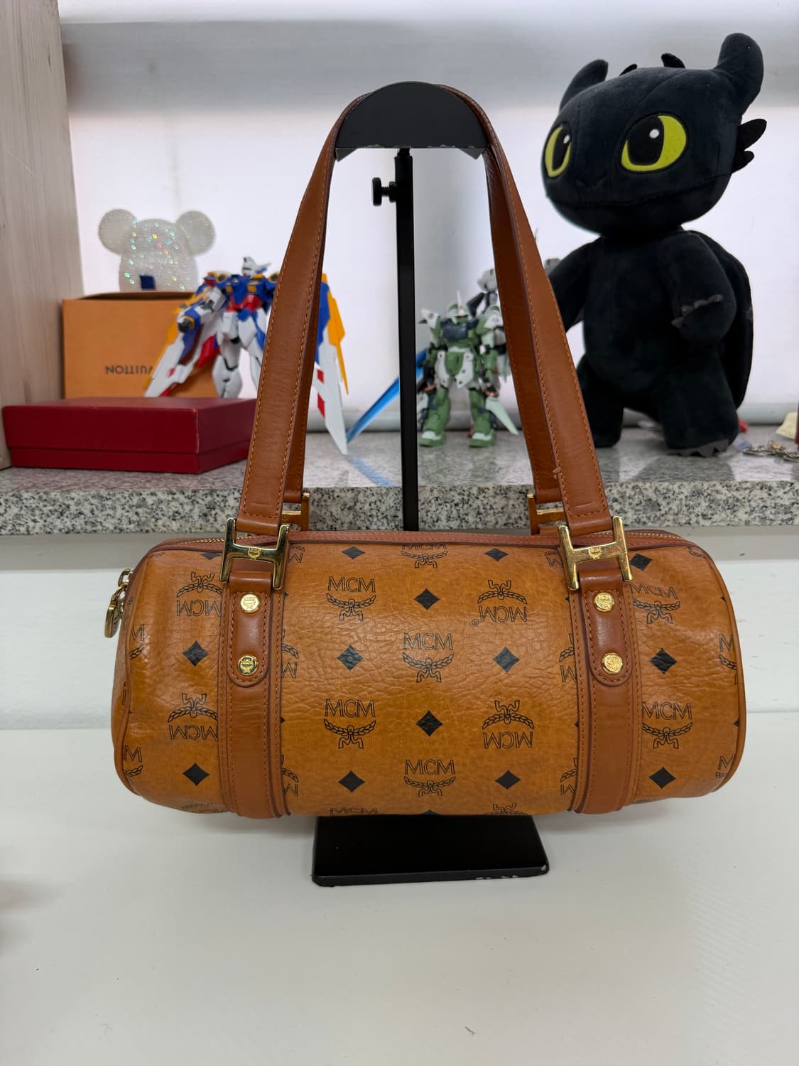 정품) MCM 비세토스 파피용 원통백  상품이미지5