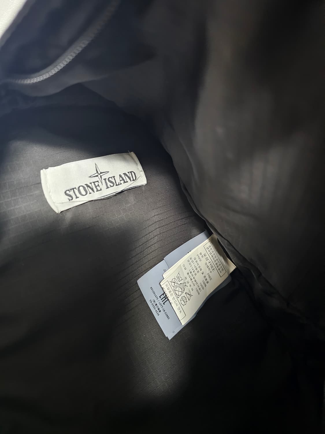 스톤아일랜드 슬링백 상품이미지5