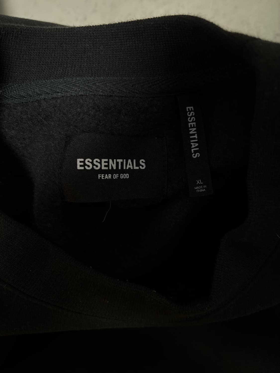 에센셜 리플렉티브 백로고 맨투맨 XL  상품이미지4