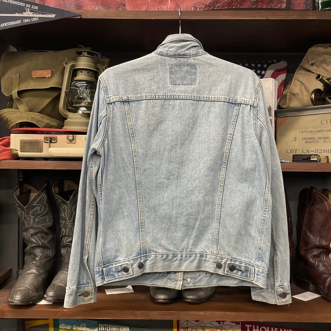 리바이스 빈티지 워시드 데님 트러커 자켓 상품이미지2