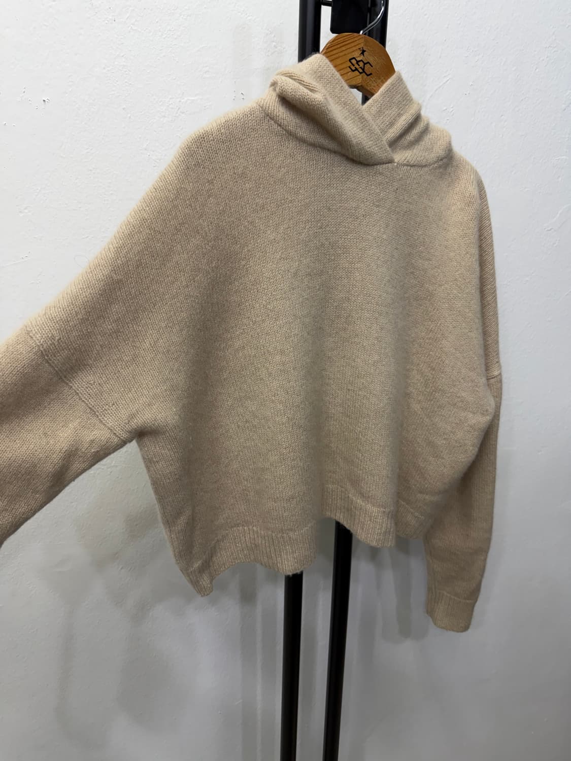 정품) 띠어리 오버핏 크롭 캐시미어100 후드니트 P 상품이미지2