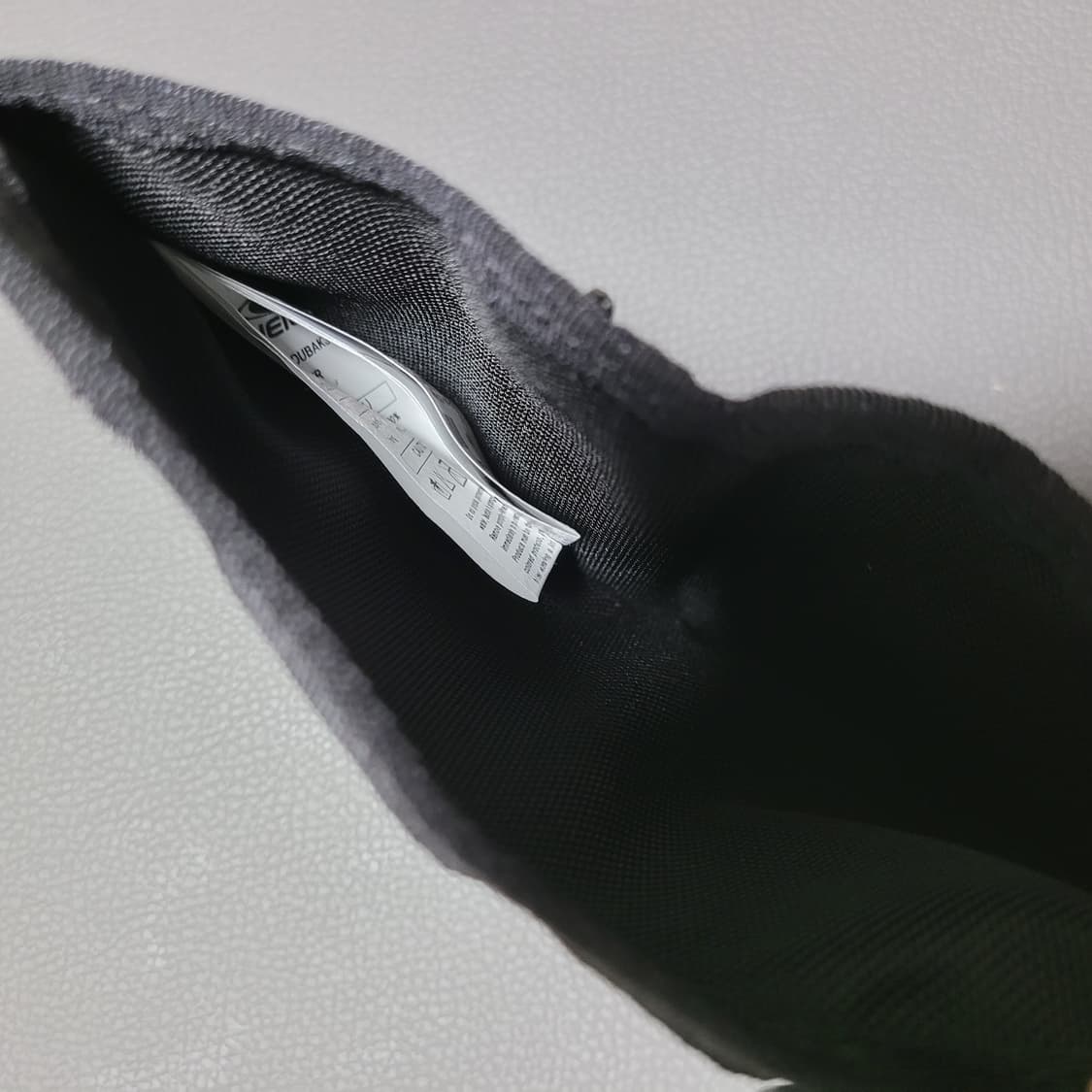 오닐(O'Neill) 목걸이 카드 코인 지갑 블랙 상품이미지4